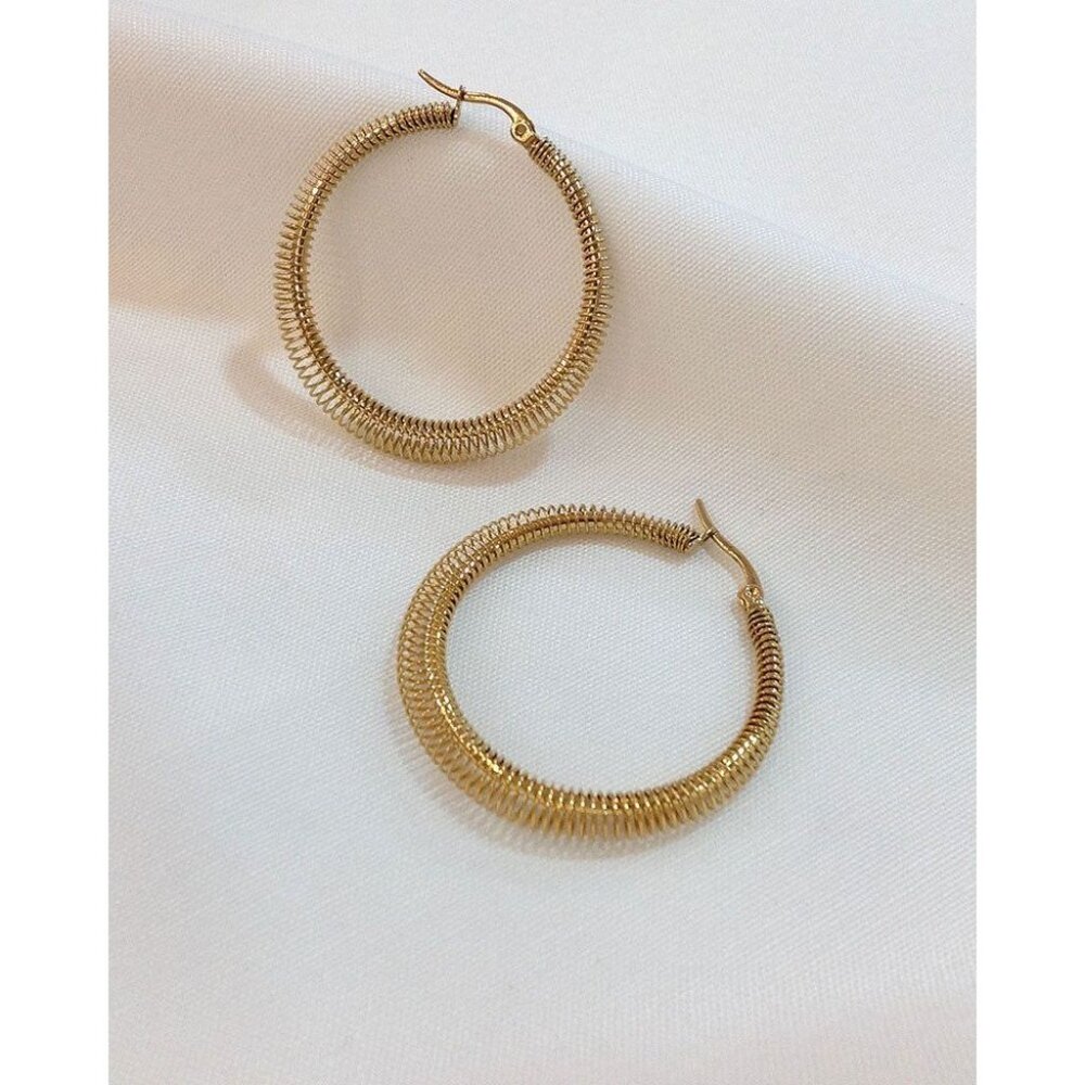 NEW Oceanus Gold Stainless Steel Hoop Earrings Coiled Wire Round Spiral Design